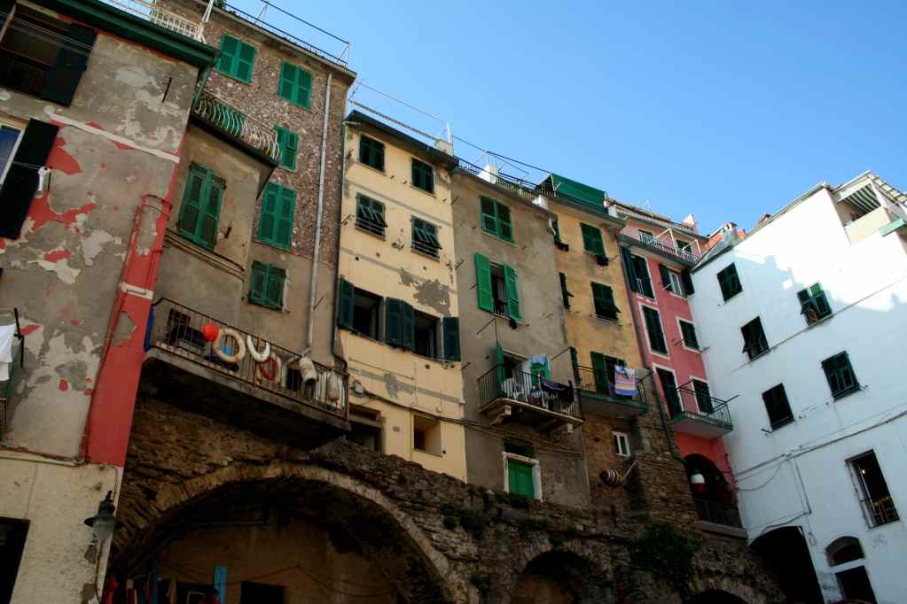 Buildings of Cinque Terre towns
