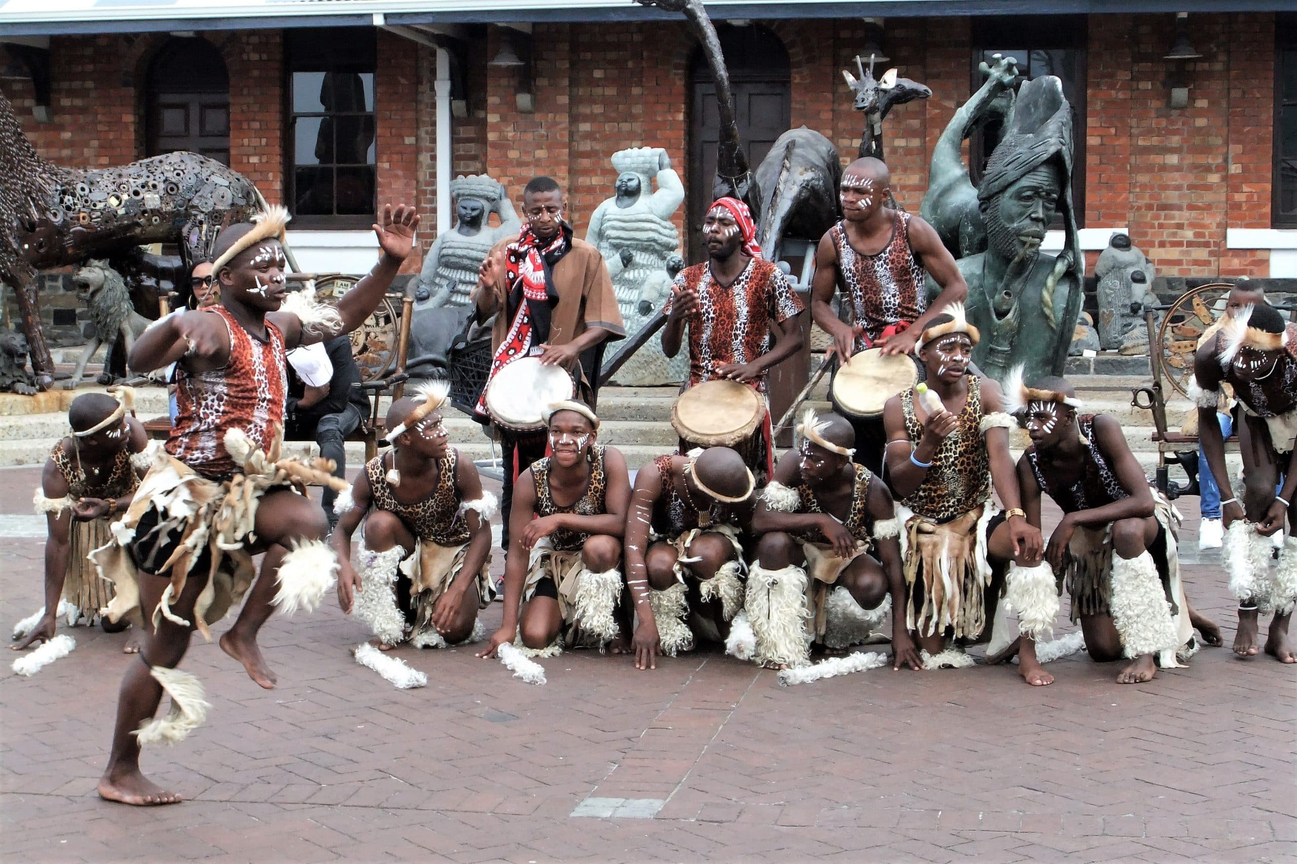 Things to do V & A Waterfront buskers African dance