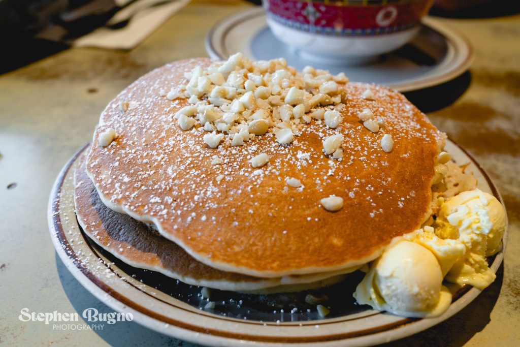 Travel Guide to Hilo Hawai'i macademia nut pancakes
