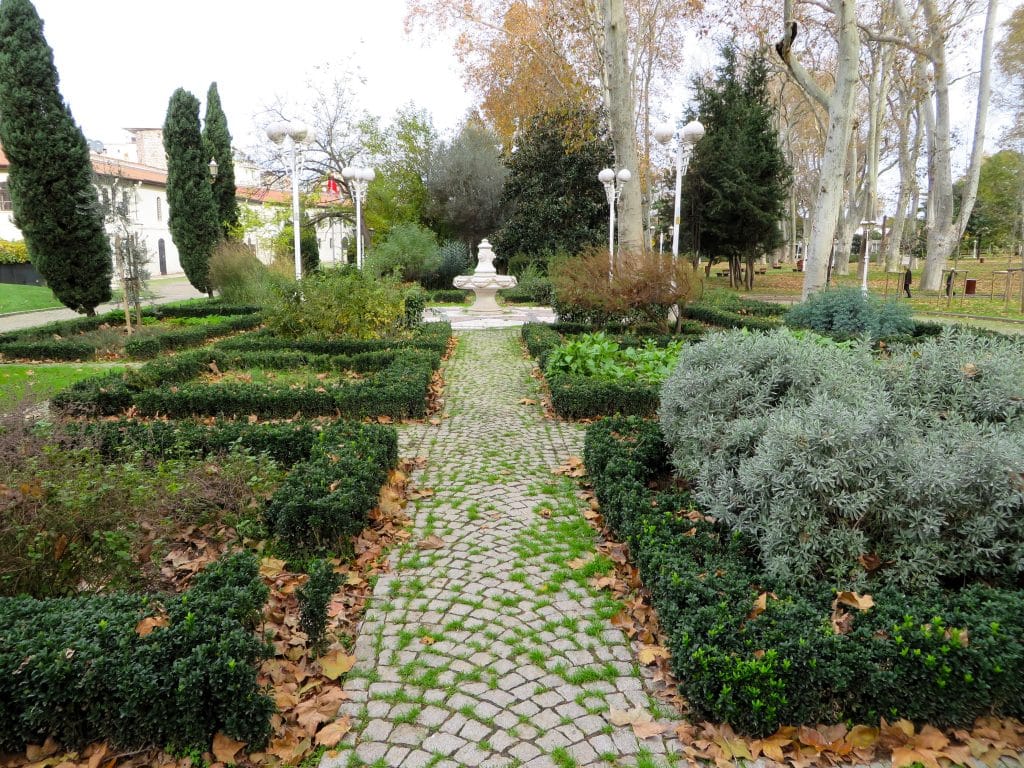 Gulhane Park garden with fountain things to do in Istanbul